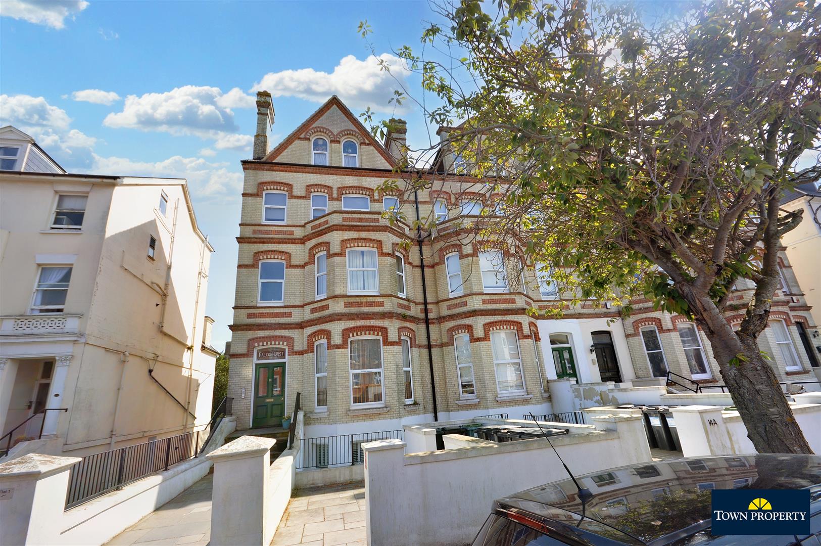 Property Details for 16 Jevington Gardens Eastbourne BN21 4HN Town